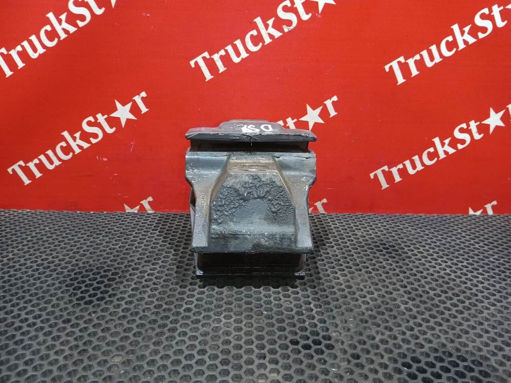 Подушка двигателя передняя 2019г