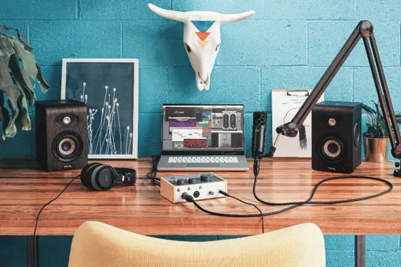 Universal Audio Volt 276