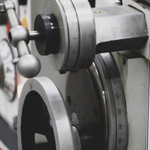 SPF-1000PS универсальный токарный станок с УЦИ