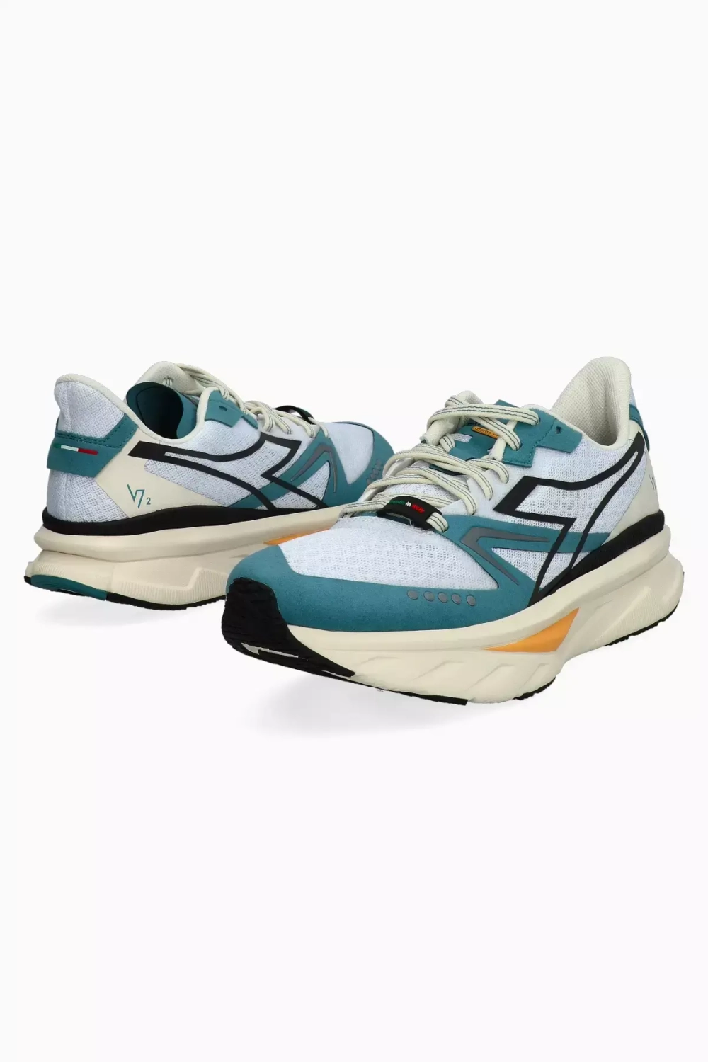 Кроссовки Diadora Atomo V7000-2
