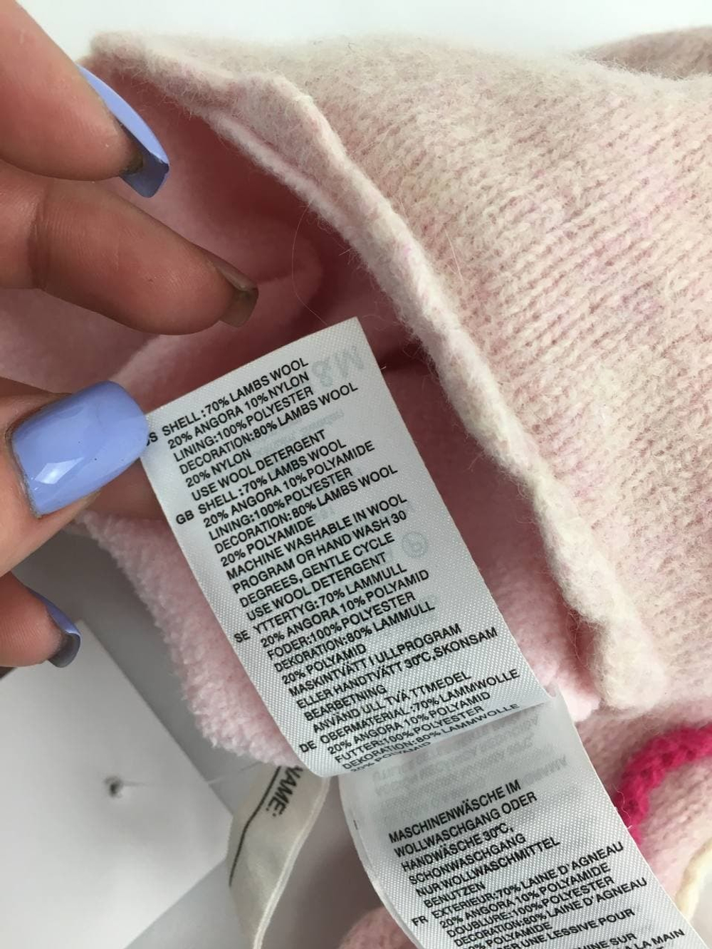 Шапка H&M розовая с вышивкой