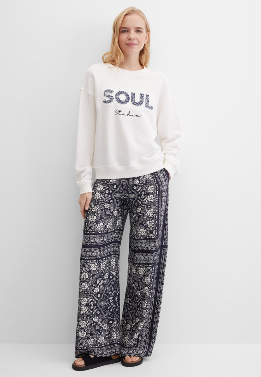 Джемпер женский Smith&Soul