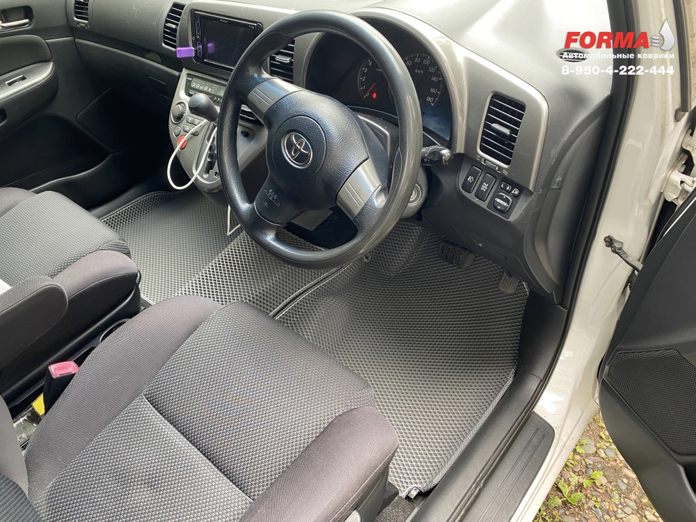 Toyota Wish 1 поколение XE10 (2003 - 2009) 4WD, правый руль