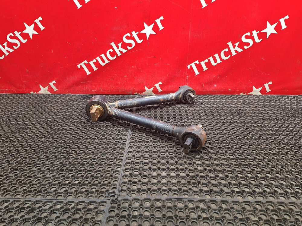 Тяга реактивная V-образная