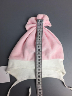 Шапочка розовая на 3 месяца