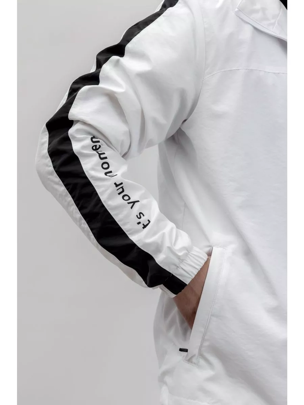 Ветровка летняя без капюшона