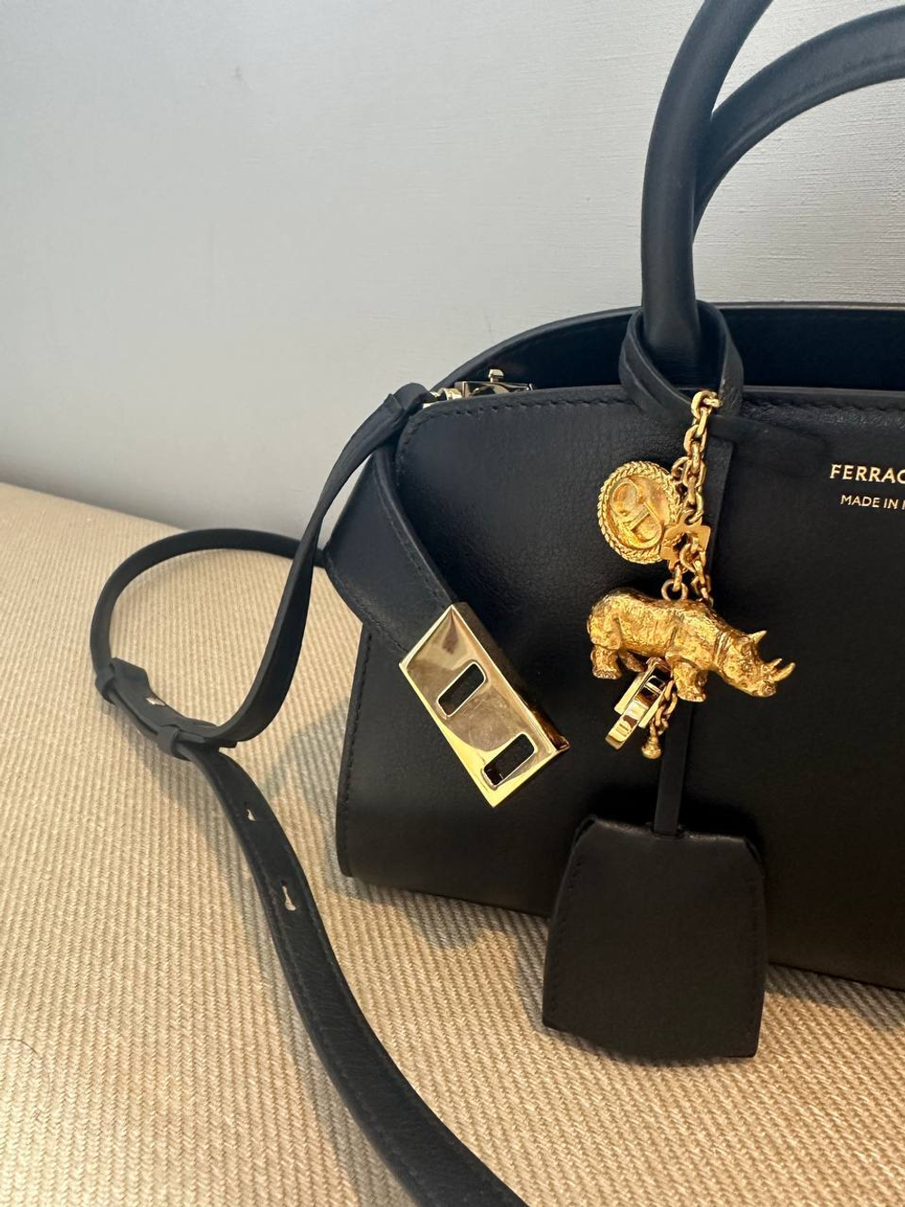 Брелок Носорог Christian Dior