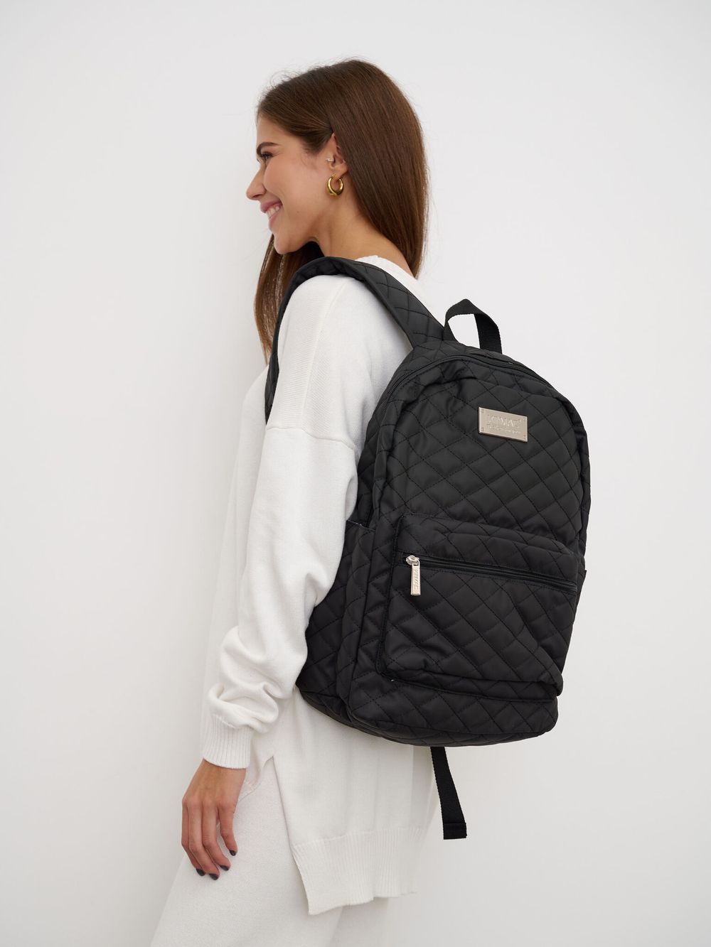 Рюкзак с отделением для ноутбука до 15,6" и USB-портом для зарядки (Стеганый черный)