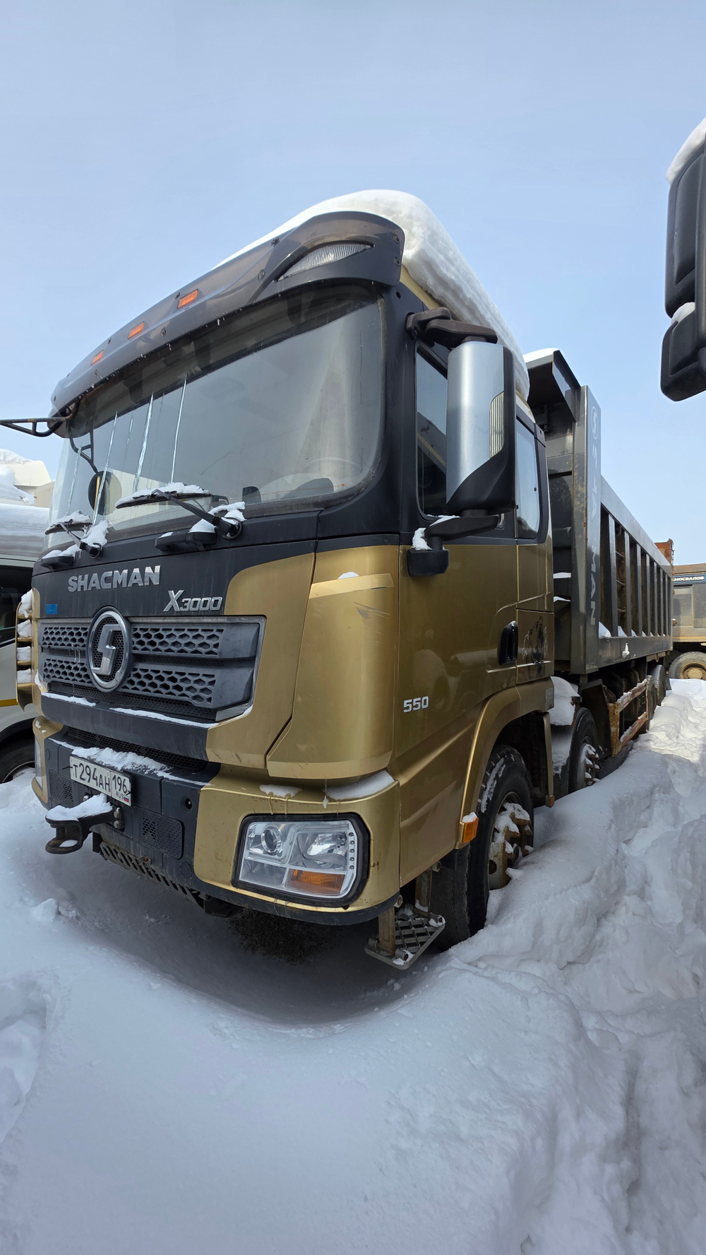 Shacman (Shaanxi) SX* 8x4 Самосвал SX331863366 (Дизельный, 12,5 л, 544 л.с., МТ)