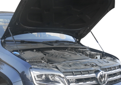 Газовые упоры капота АвтоУпор для Volkswagen Amarok I рестайлинг (V - 2.0D) 05.2017-н.в./Amarok I рестайлинг (V - 3.0D) 2016-н.в., 2 шт., UVWAMA021