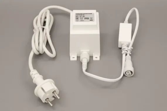 Трансформатор понижающий 60Вт, 220/24В 1.5 м., белый провод, Teamprof (TPF-220AC/DC24-60W-W)