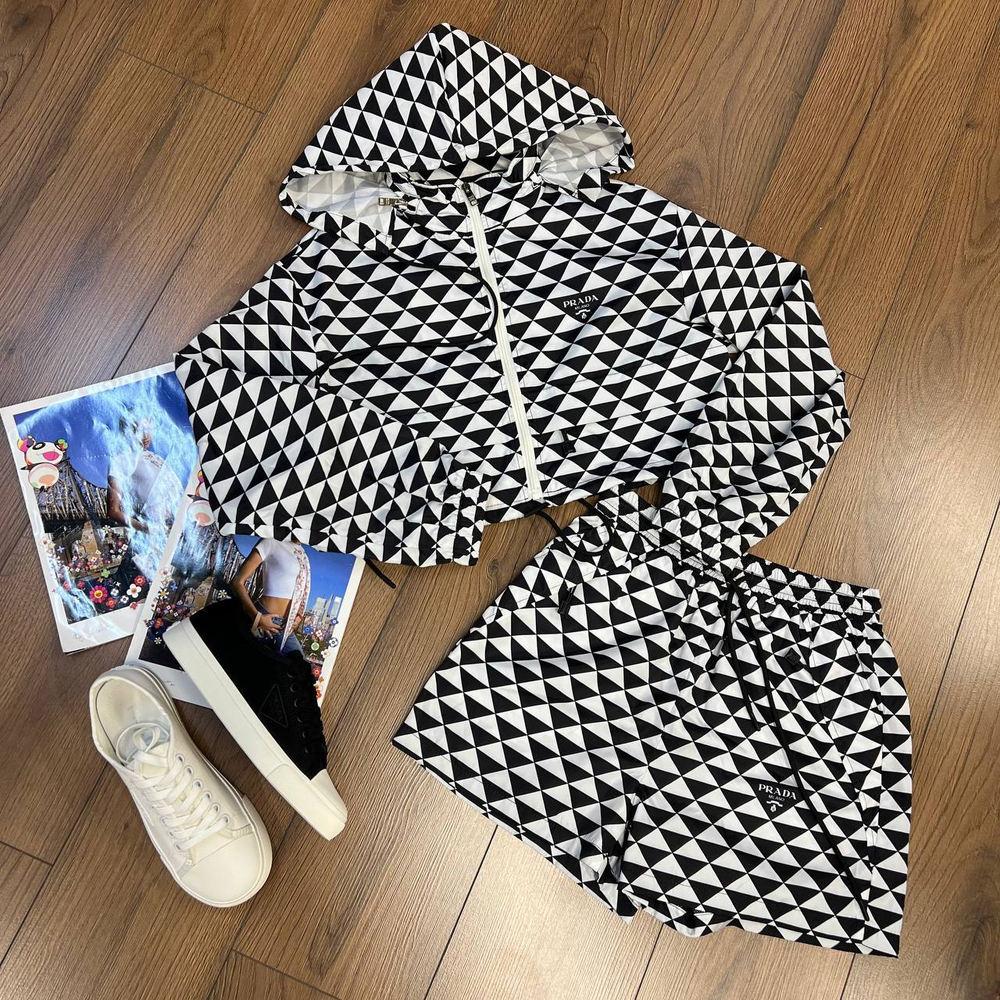 Костюм Prada