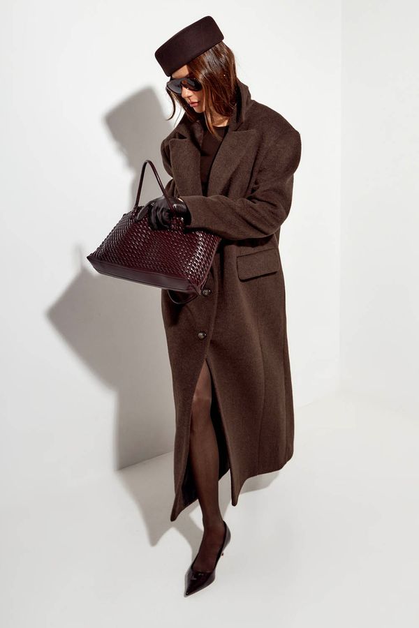 Пальто с шерстью прямого кроя цвета шоколад