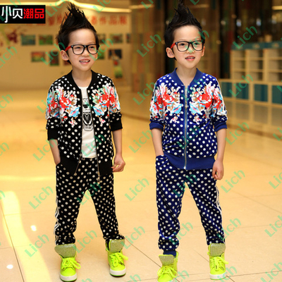 Костюм детский из толстовки и брюк в горох с принтом цветов