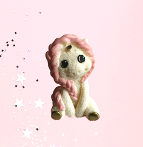 Шоколадная фигурка Единорожка с косой