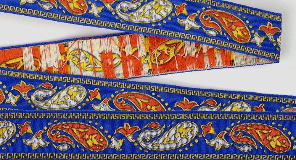 Тесьма жаккард 1852, рис. 9061, ш. 2,3 см.