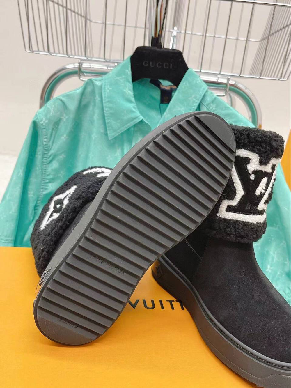 Сапоги Louis Vuitton Snowdrop