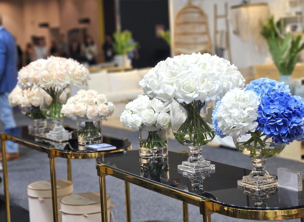 Букет роз ароматизированный и 2 спрея по 10мл Cote Noire Versailles Rose Bouquet слоновая кость/серебряный