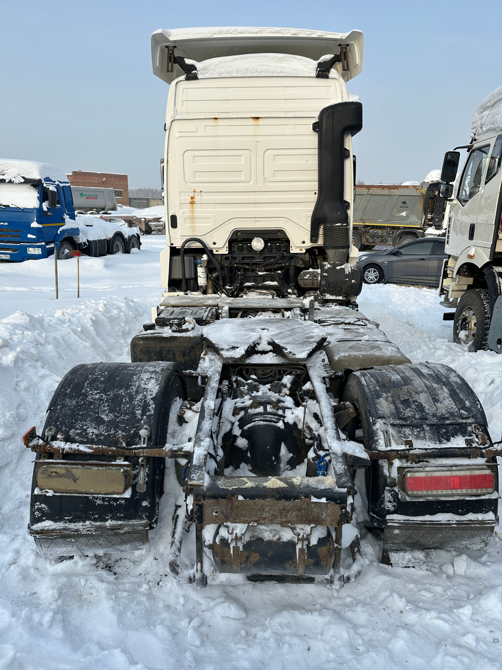 КамАЗ 5490 4x2 Седельный тягач 5490-S5 (Дизель/Газ, 12,0 л, 401 л.с., МТ)