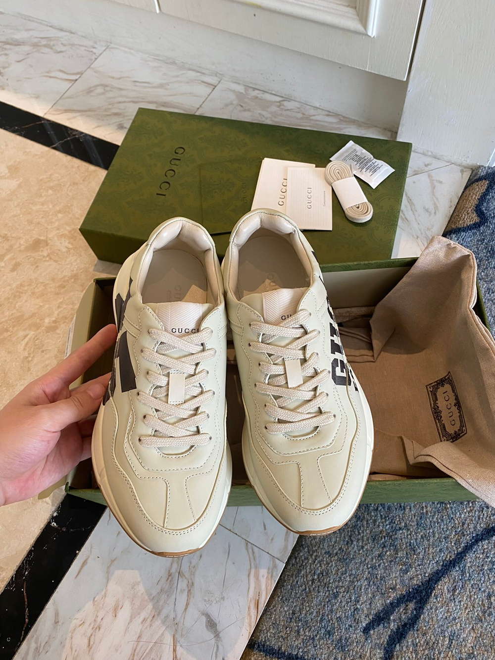 Gucci Rhyton Sneaker