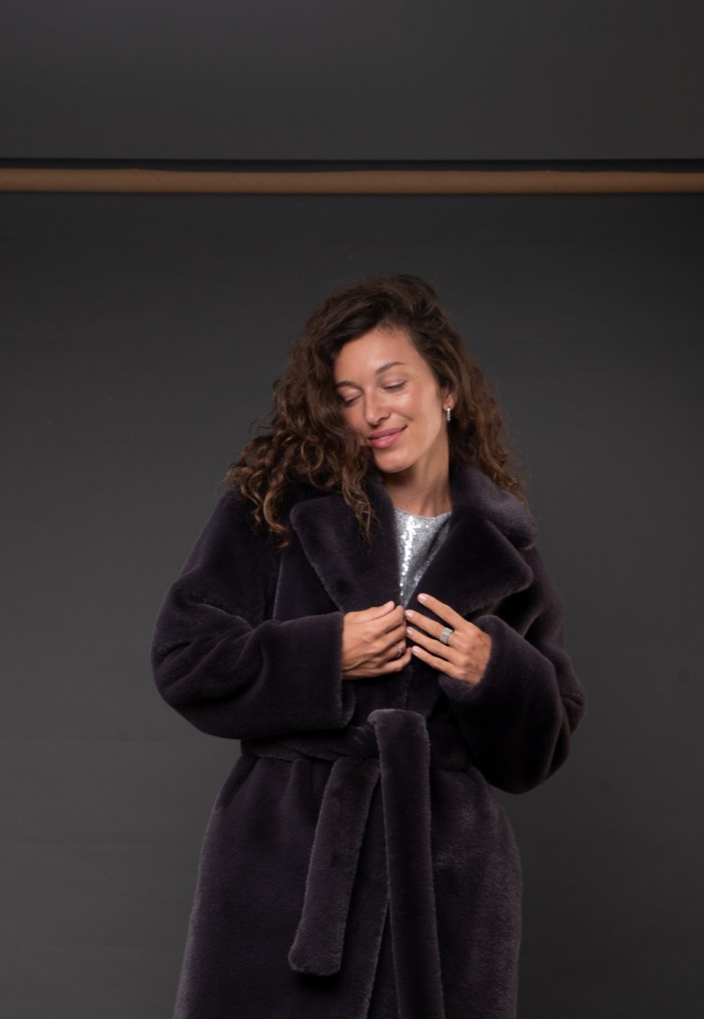 Эко-шуба норка | Английский воротник | Спущенный рукав | Мини | Дарк Тауп