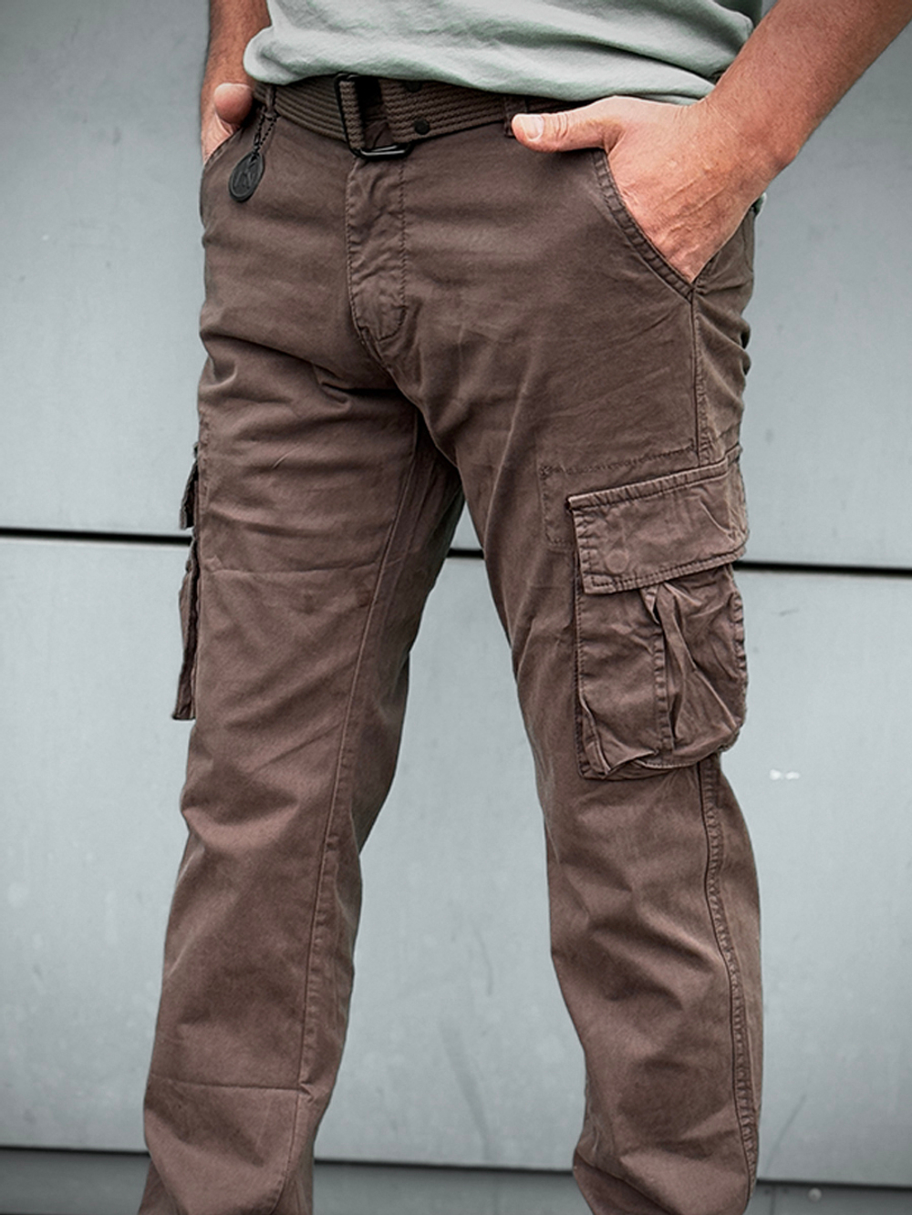 Джоггеры In-Yesir прямой Хаки