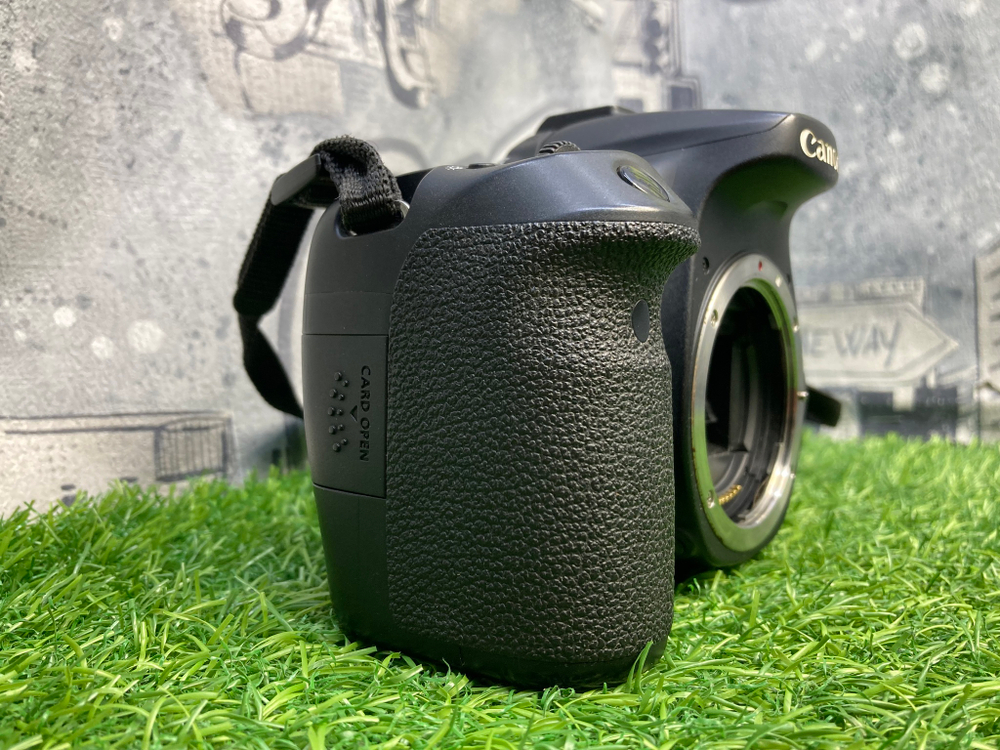 Canon EOS 70D kit 18-55 IS STM Покупка/Продажа