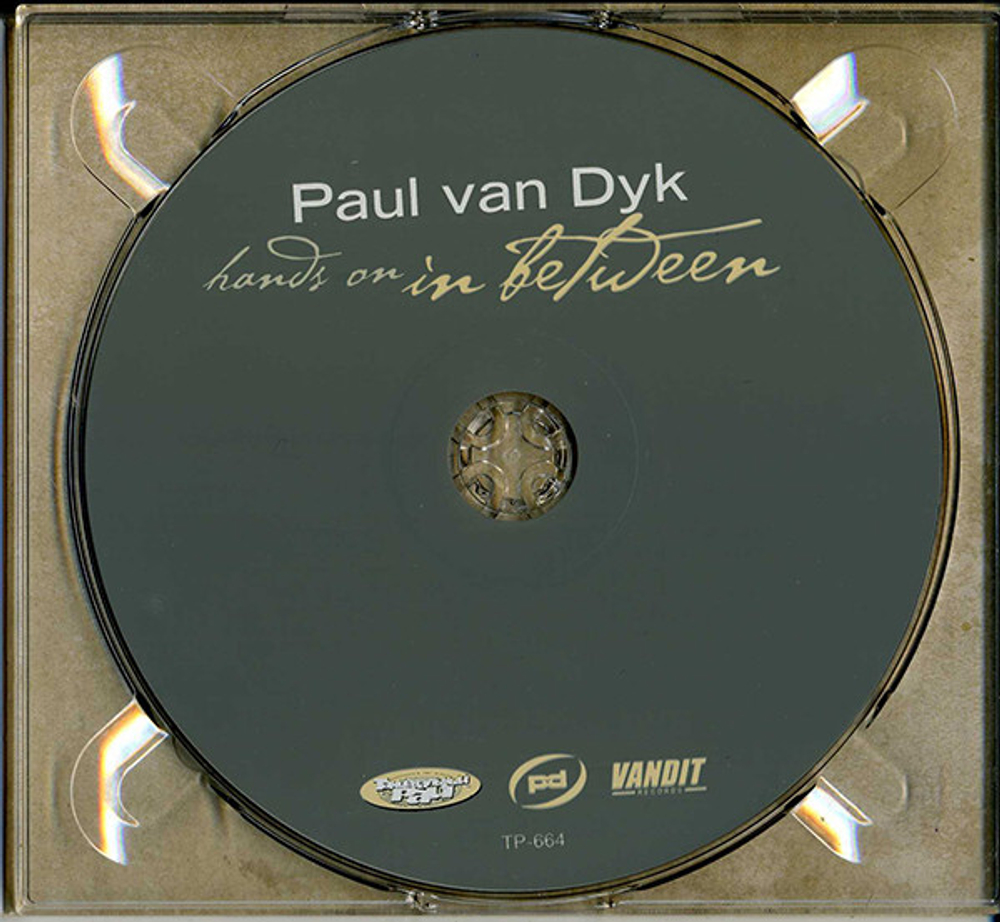 Сборник / Paul van Dyk: Hands On In Between (RU)(CD)