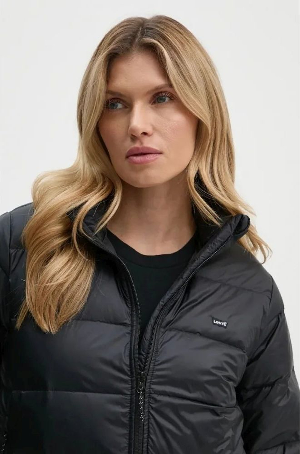 Пуховик женский LEVI'S POLLY PACKABLE DWN JCKT CAVIAR