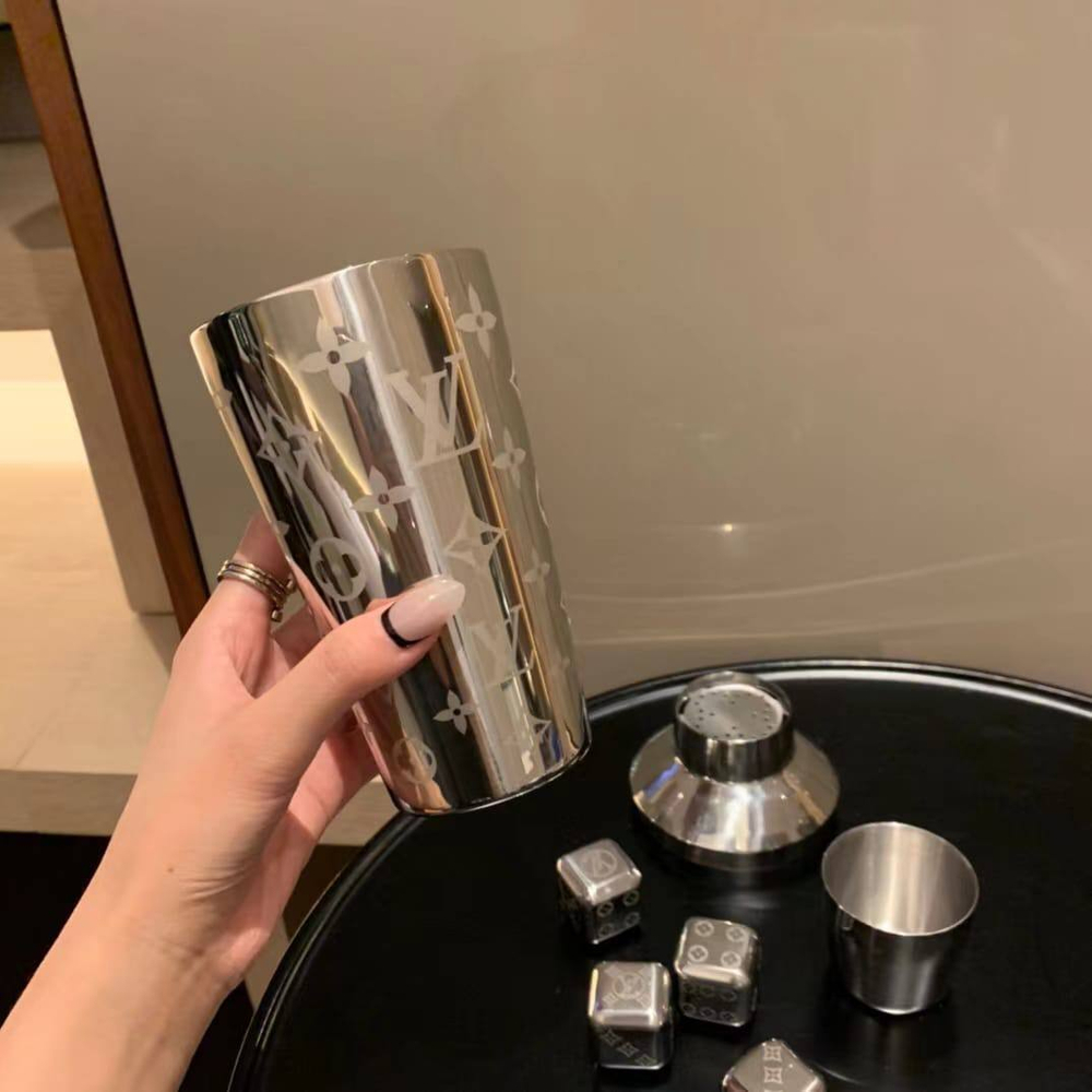 Шейкер Louis Vuitton