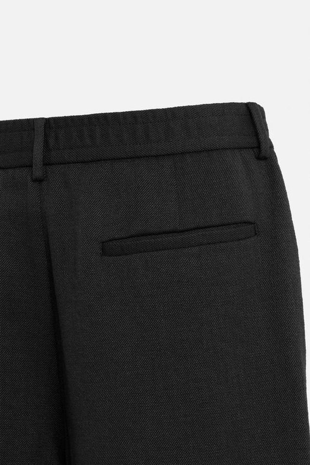 ZARA БРЮКИ REGULAR FIT ИЗ ТКАНИ С ТЕКСТУРОЙ, ЧЕРНЫЙ