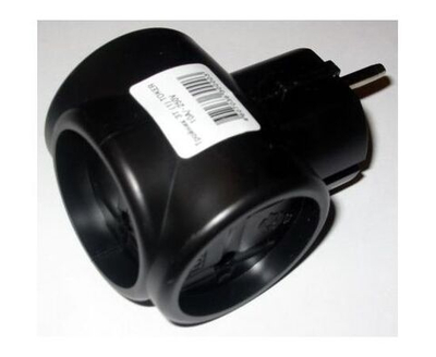 TOKER 3T разветвитель (тройник) 3роз. 6А черный (T-образный) ИУ