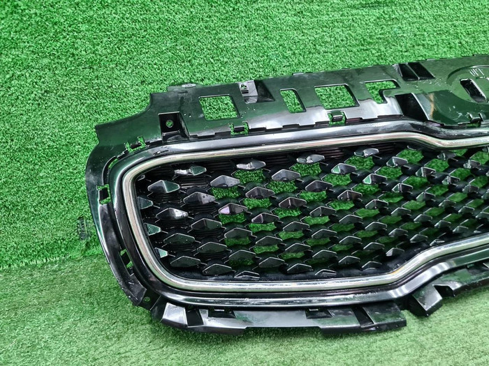 Решетка радиатора KIA Sportage 4 QL (2016-2018)