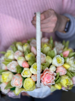 корзина с 55 тюльпанами из мыла