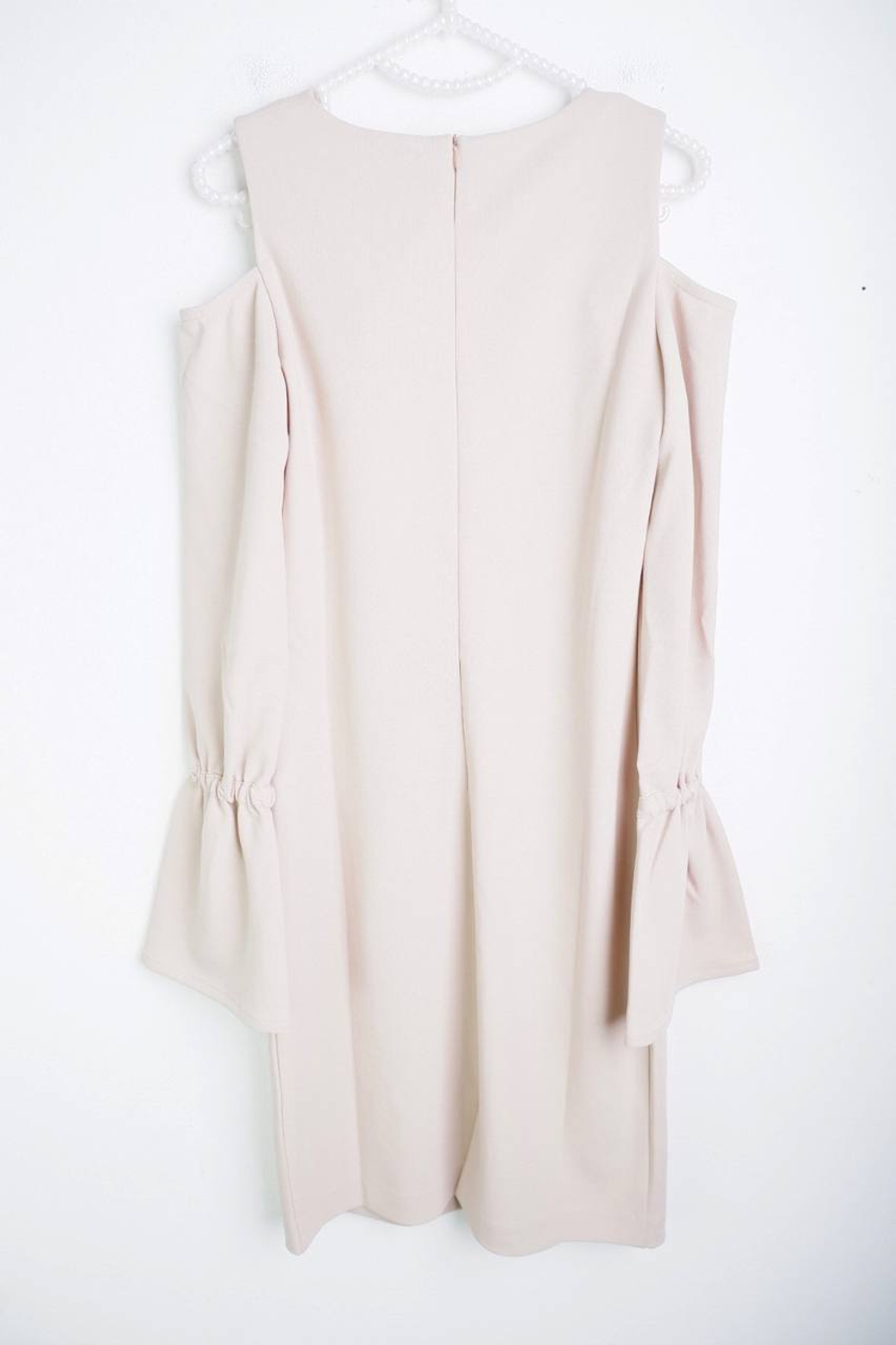 Платье Aleksandra Kazakova модное, маркировка M, визуально на 46 размер, новое