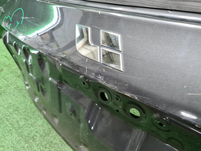 Крышка багажника Lixiang L9 (2022-н.в.)