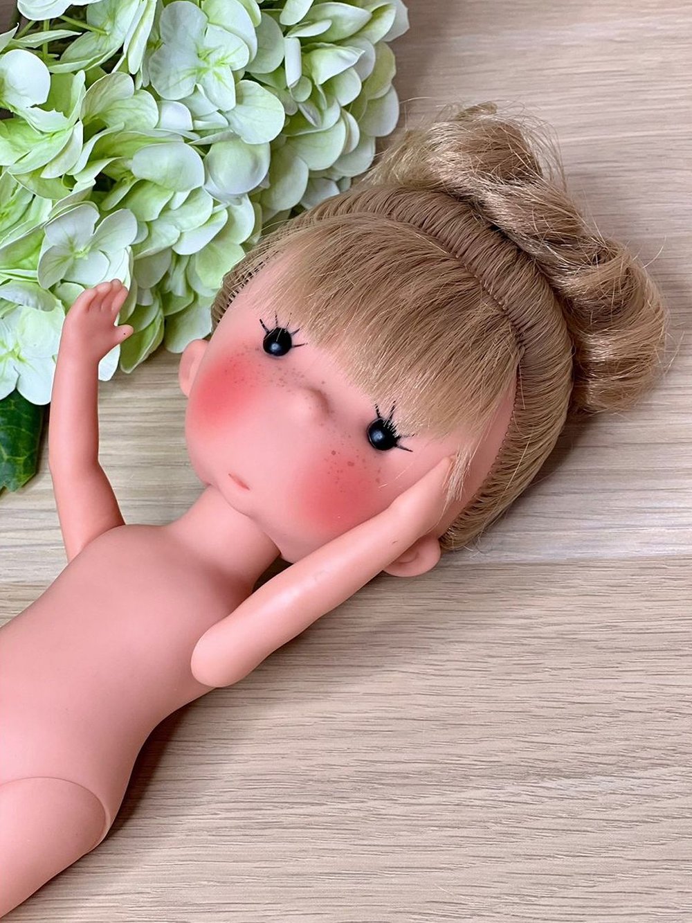 Кукла Llorens виниловая 26см Miss без одежды в пакете (52614W)