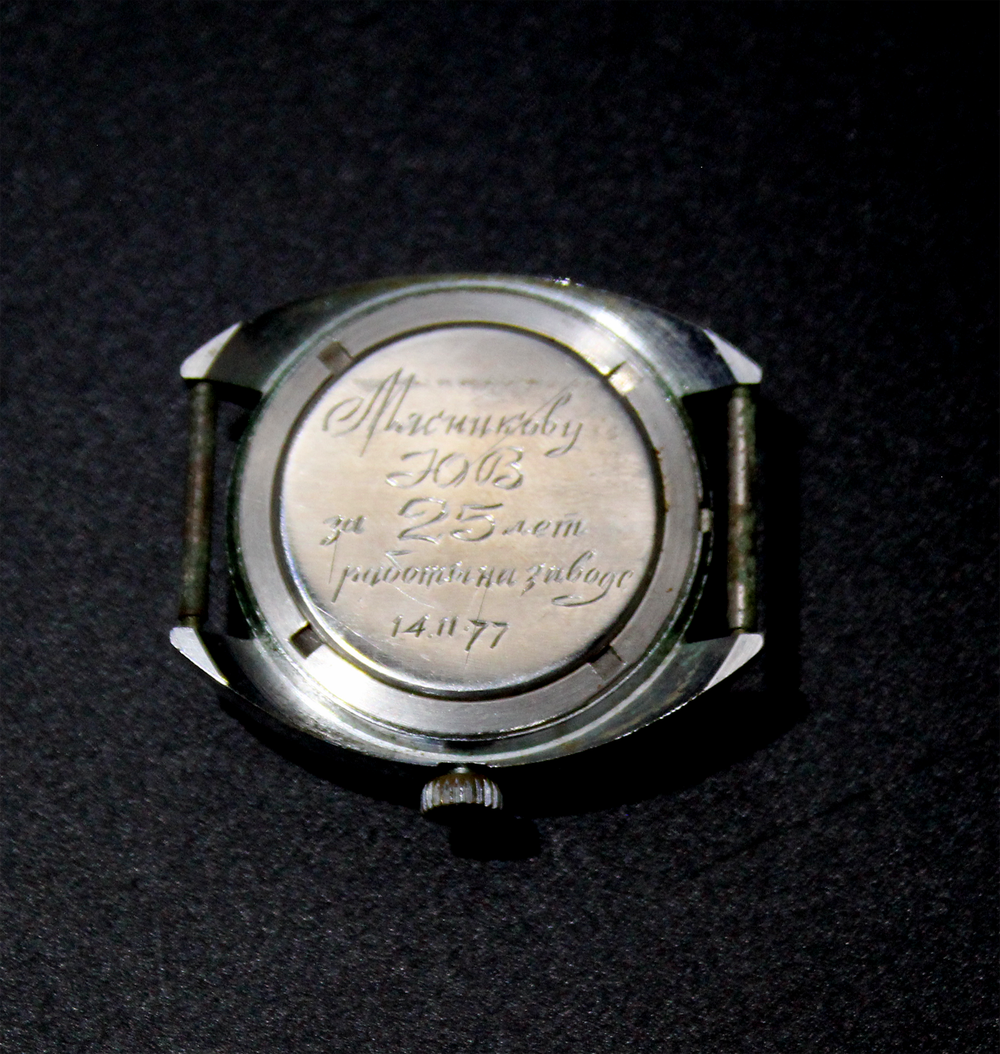 Механические Часы наручные Sekonda de luxe . Рабочие. 17 камней. Именные. Первый Московский часовой завод им. С.М.Кирова, СССР,