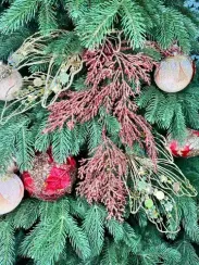 Ветвь кипарис Королевский красный 84 см., 1 шт., Christmas DeLuxe (86728)