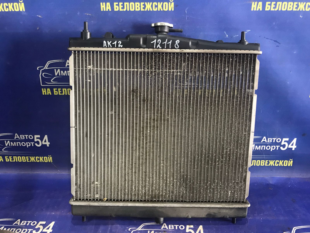 Радиатор двигателя NISSAN MARCH 2002-2010