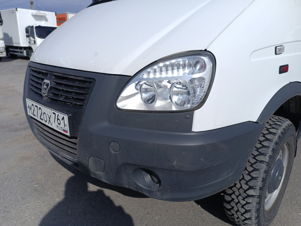 GAZ SOBOL Цельнометаллический 27527 (Бензиновый, 2,7 л, 107 л.с, 4WD)