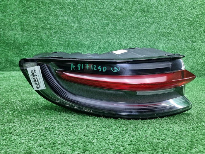 Фонарь левый внешний Porsche Macan 95b (2018-н.в.)