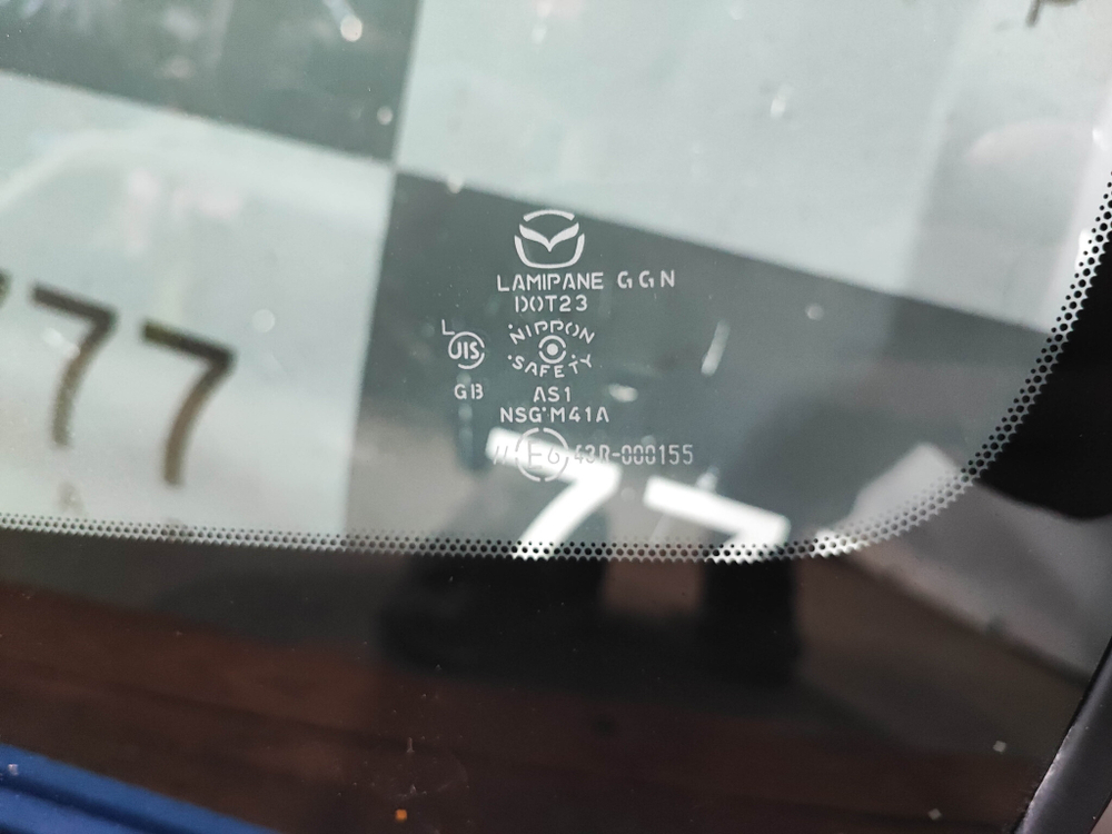 Стекло лобовое Mazda CX-7 (ER) 06-12 б/у Оригинал EH4363900