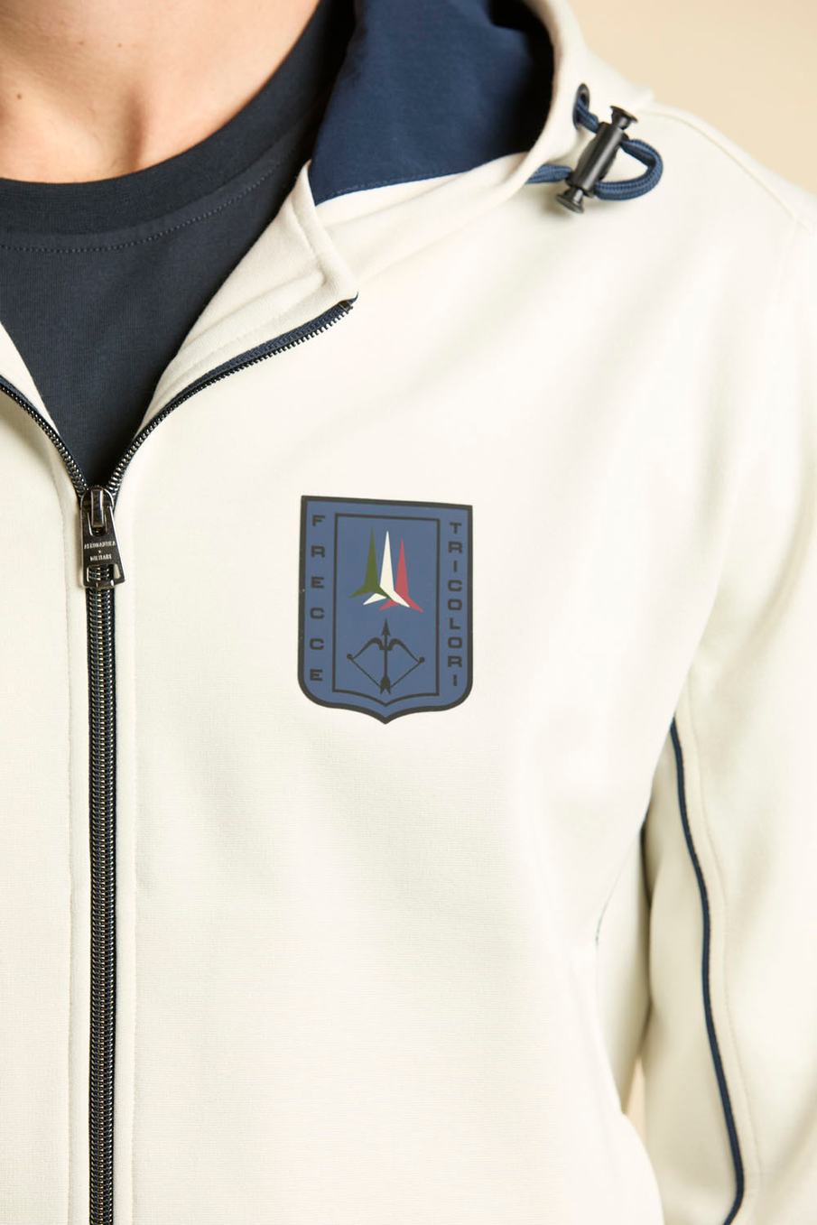 Спортивный костюм из вискозы