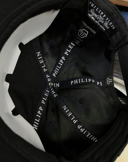 Бейсболка Philipp Plein Red Skull