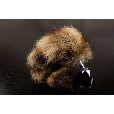 Маленькая металлическая анальная пробка с пушистым хвостом енота (Цвет: серебряный)