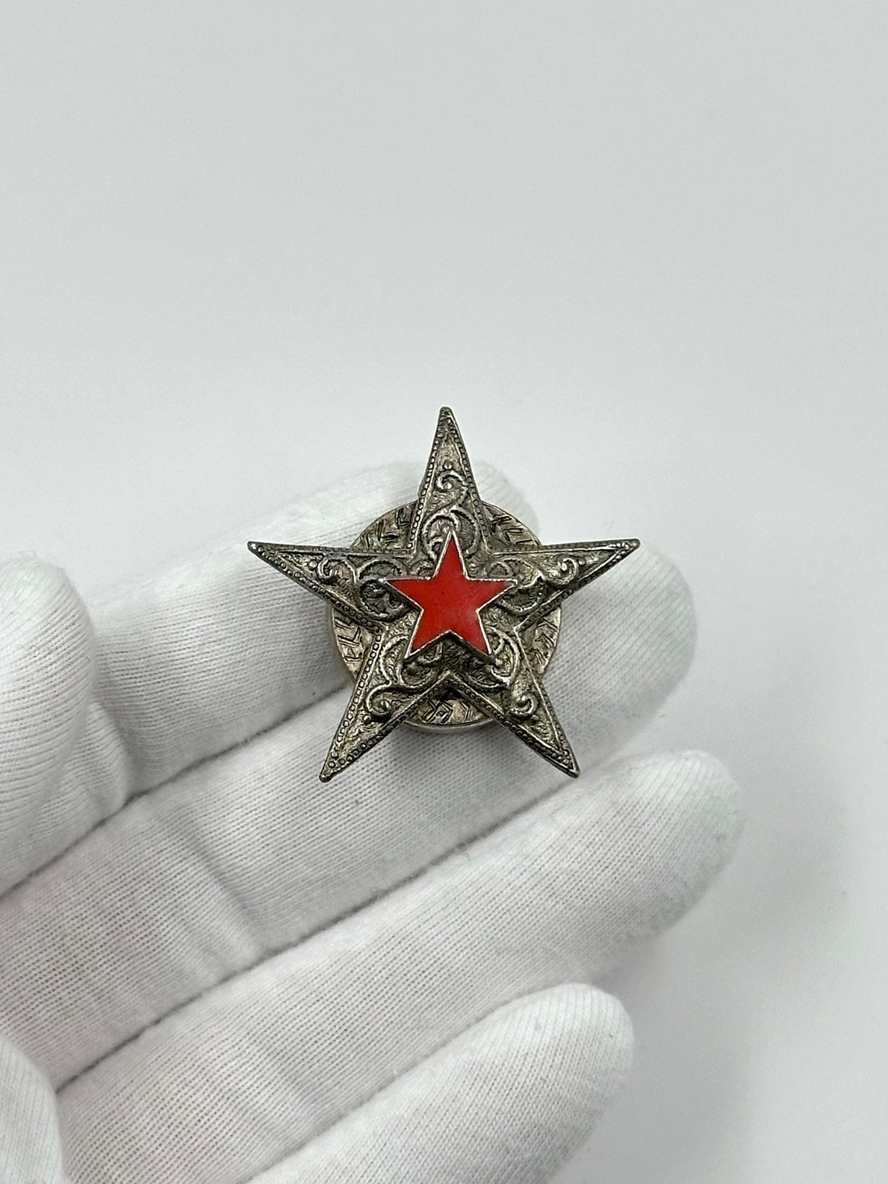 Накладка на пуговицу Звезда с красной эмалью