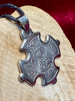 Святая Тамара Царица Нательная икона в форме креста с серебрением