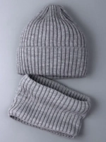 Шапка для мальчика со снудом осенняя