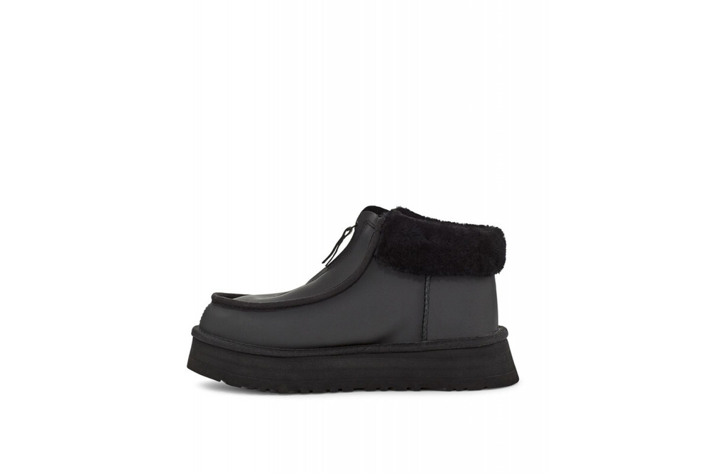 UGG Funkette Platform Leather Black